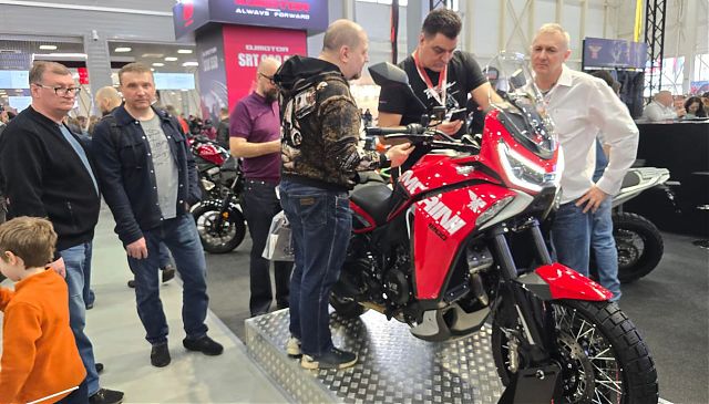 Премьерный показ. X-Cape 1200 на "МотоВесне 2025" mobile_14