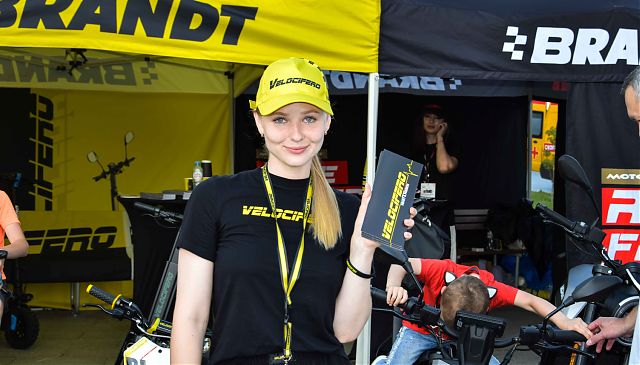 Электросамокаты и скутеры VELOCIFERO на МотоСтолице 2024 mobile_5