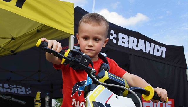 Электросамокаты и скутеры VELOCIFERO на МотоСтолице 2024 mobile_6